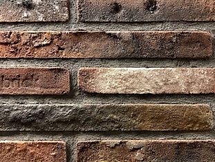 Ригельный кирпич Real Brick бордовый antic ригель 0,5 пф.
